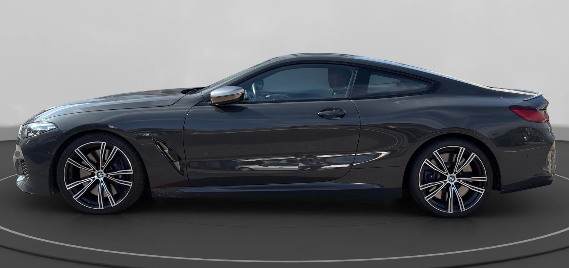 BMW M850 I XDrive Chf 780.- / 1 jour & day / 200 km